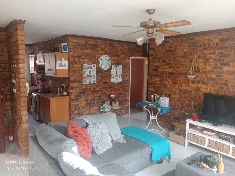 To Let 3 Bedroom Property for Rent in Hospitaalpark Free State